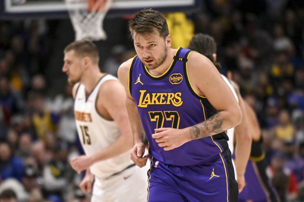 中不仅在场 中不仅在场