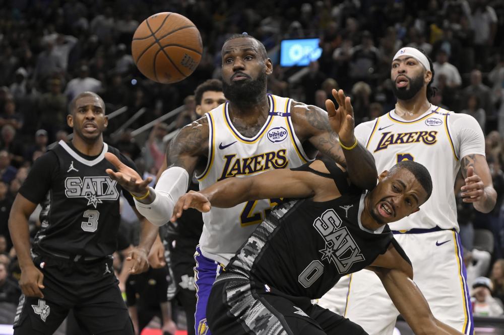 出其不意 出其不意