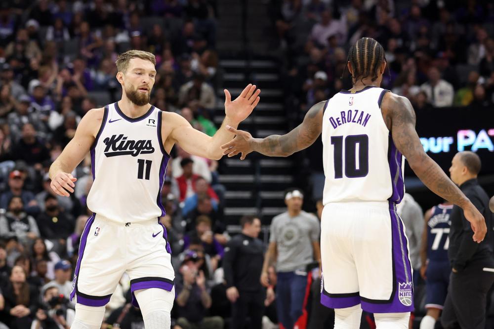 至国际舞台 至国际舞台