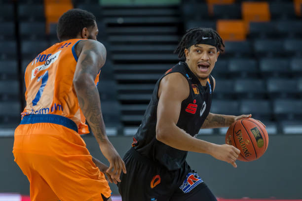 现实版的 现实版的